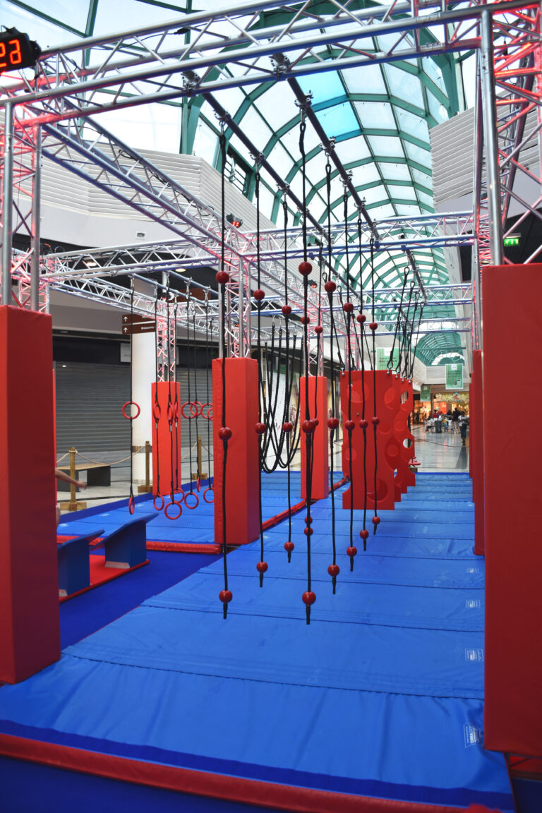 Parcours ninja Ninj'Aventure installé en centre commercial